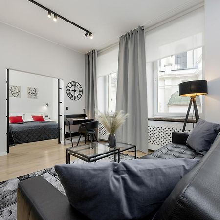 Exclusive Grey And Red Apartment In Warsaw Center By Noclegi Renters Varsóvia Exterior foto